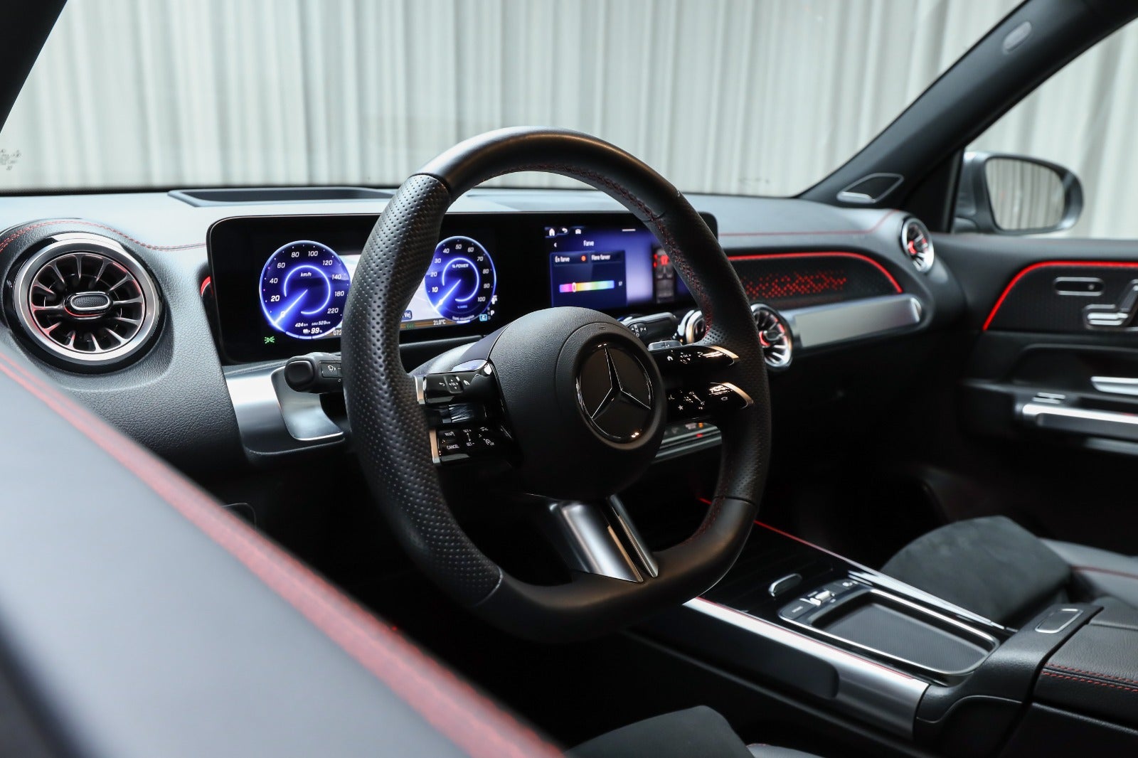 Mercedes-Benz EQB 250+