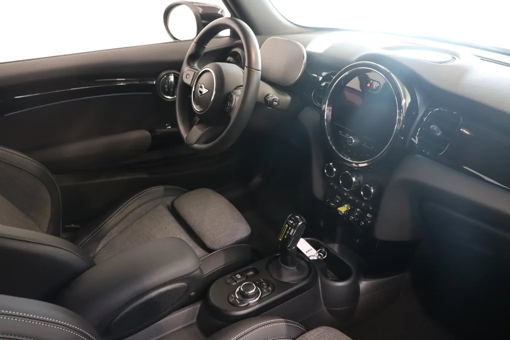 MINI Cooper SE Classic Trim