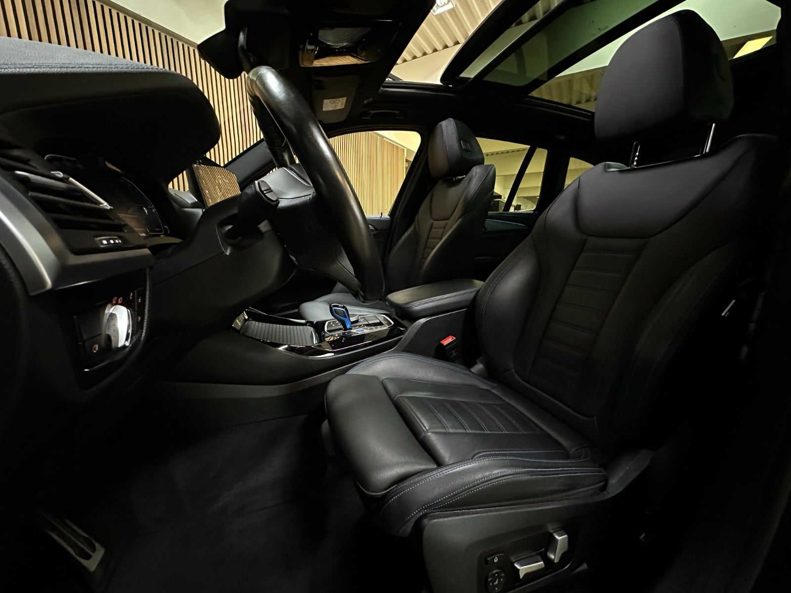 Billede af BMW iX3  Charged Plus M-Sport