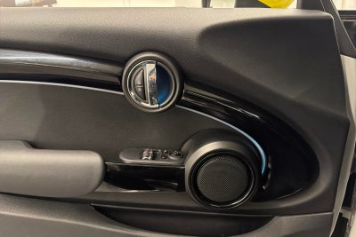 MINI Cooper SE Younique Trim