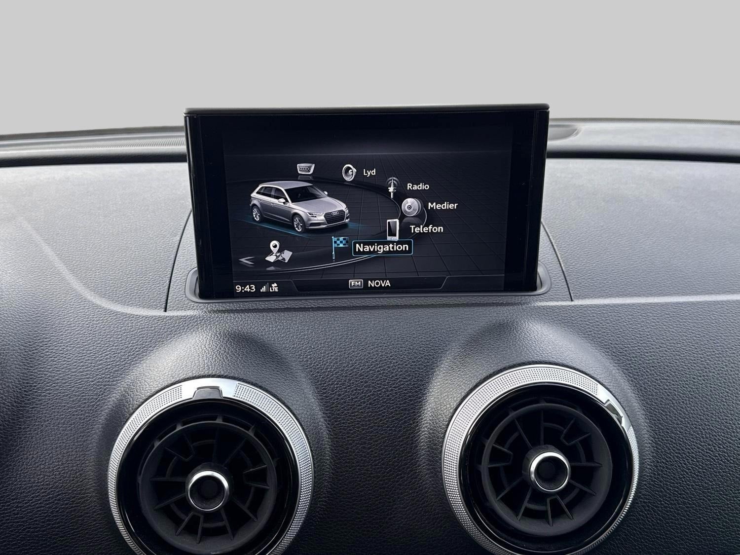 Billede af Audi A3 1,4 e-tron Sport Sportback S-tr.