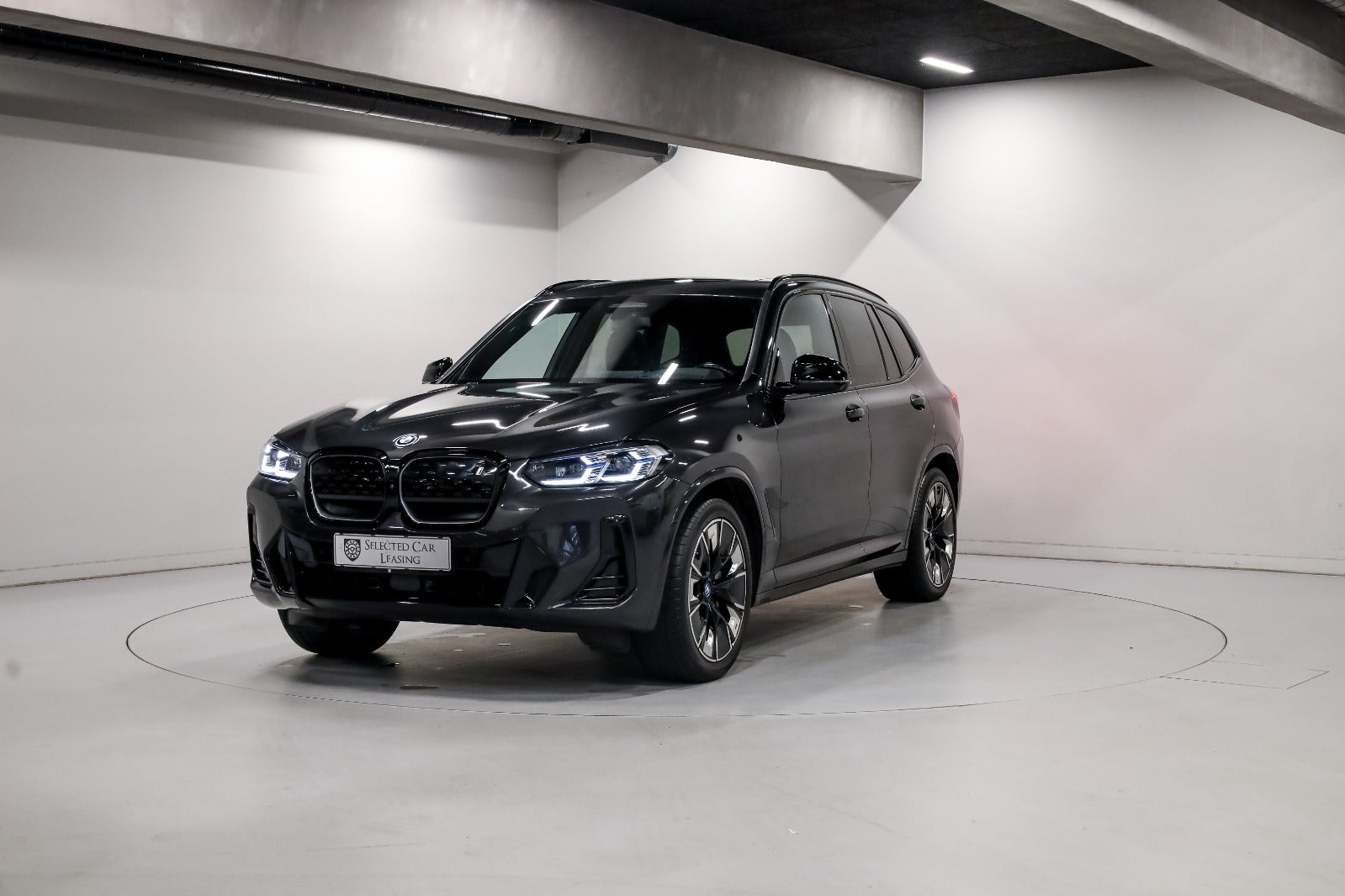 BMW iX3 Charged Plus M-Sport