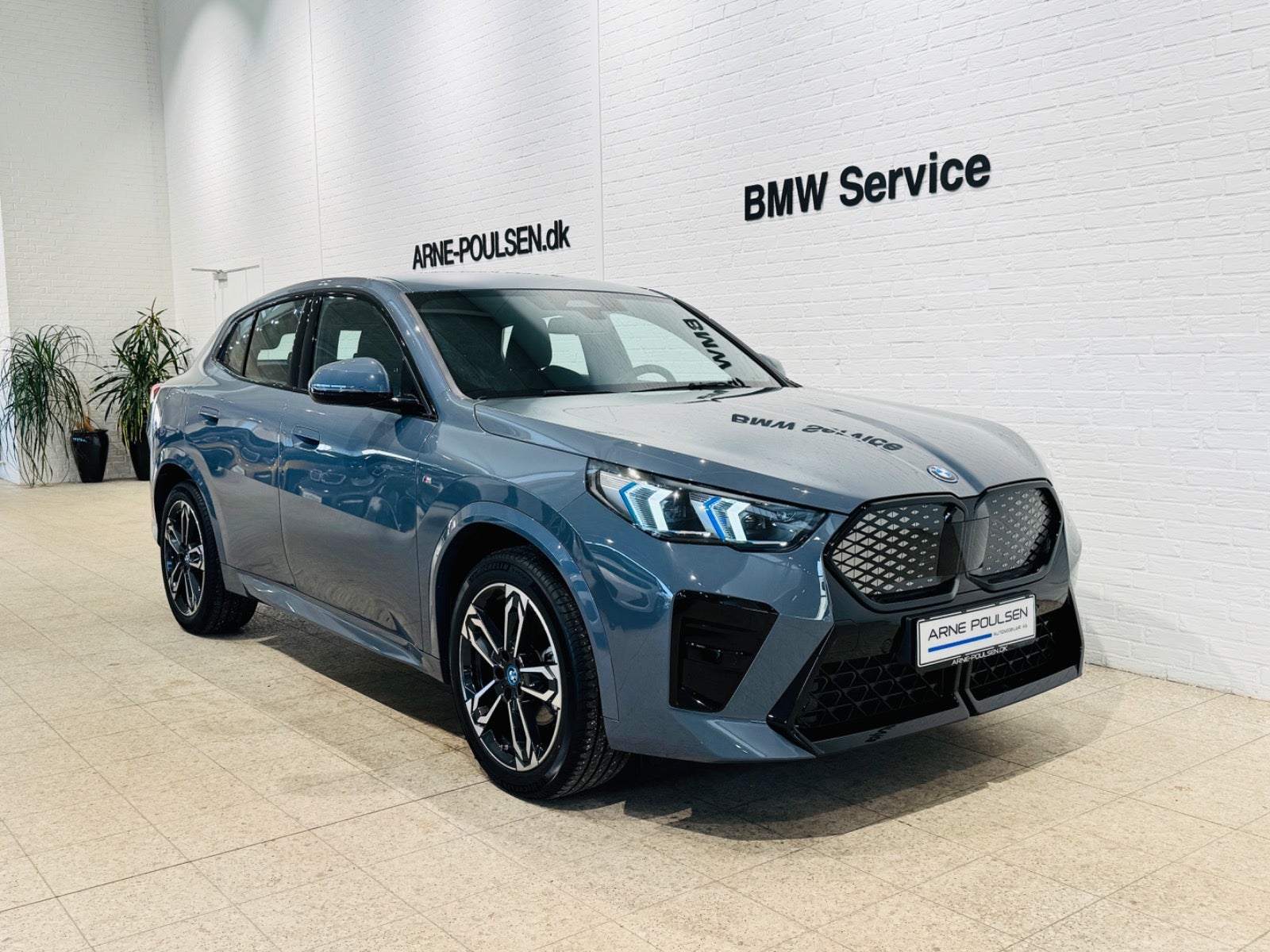 BMW iX2 eDrive20 M-Sport, 5-dørs, 2024 BMW iX2 eDrive20 M-Sport, 5-dørs, 2024