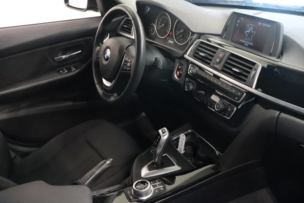 BMW 320d Touring aut.