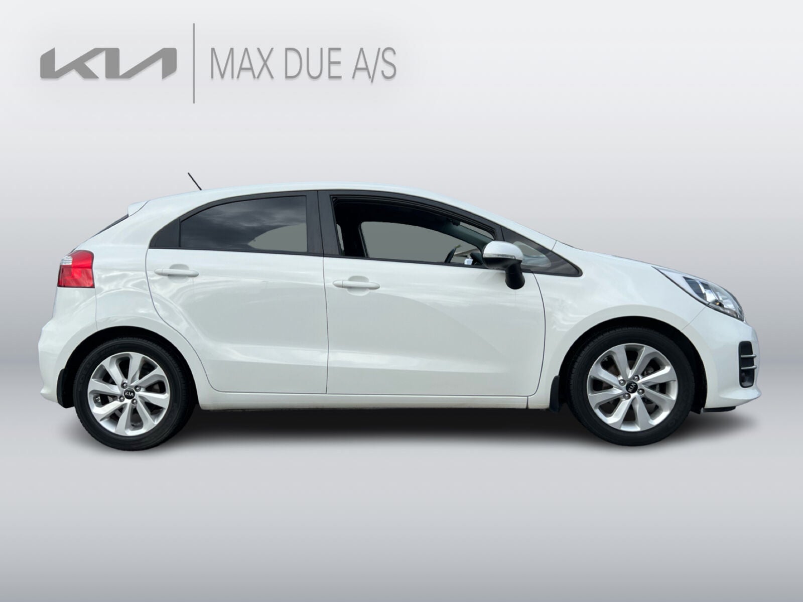Kia Rio CVVT Attraction