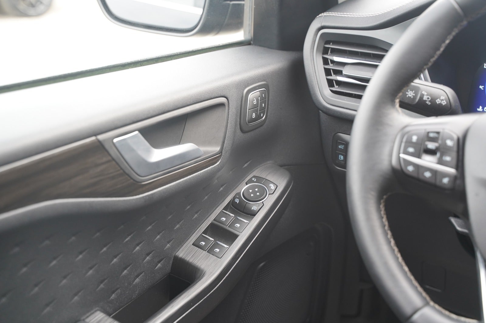 Billede af Ford Kuga 2,5 PHEV Vignale CVT