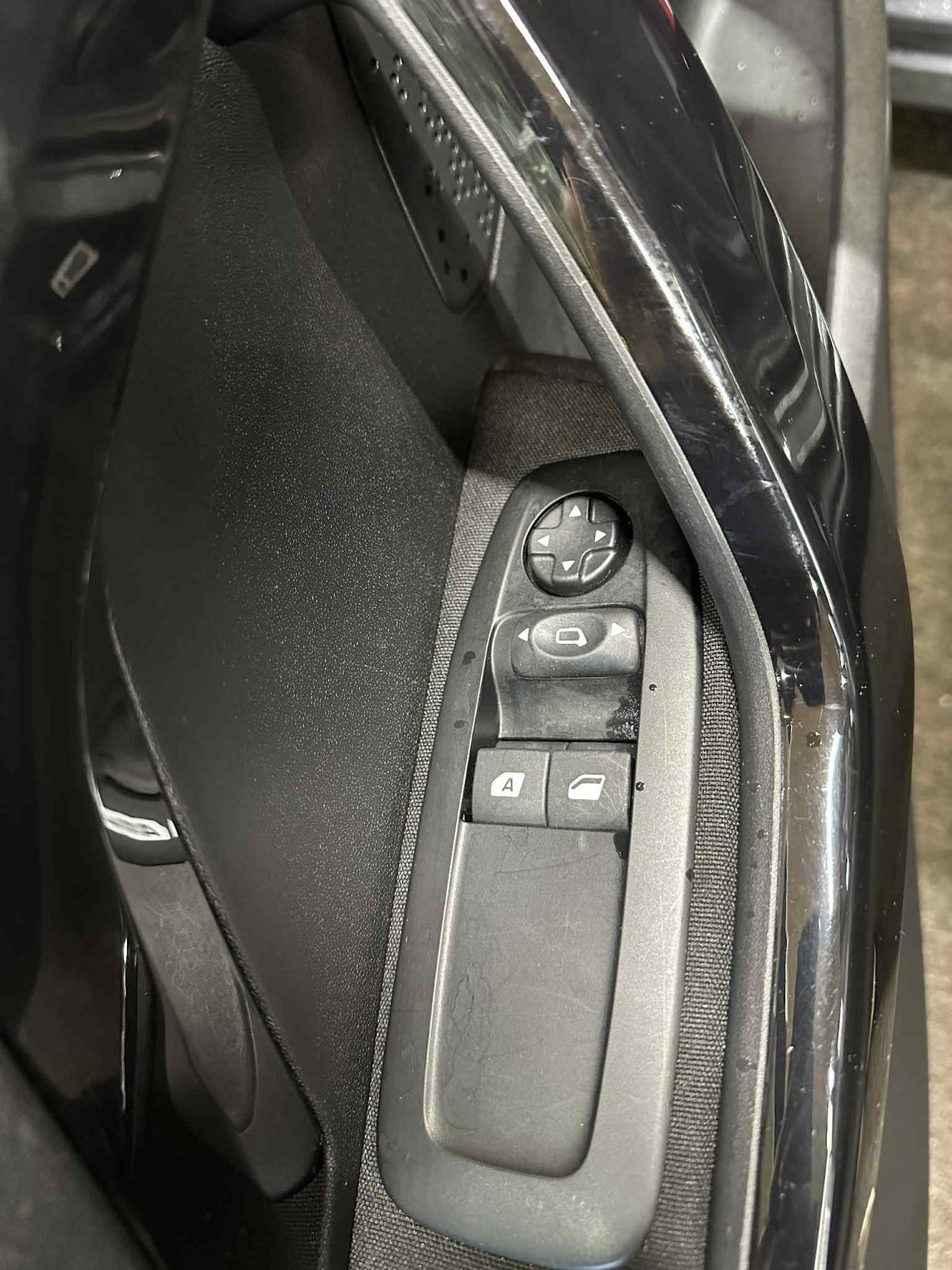 Billede af Peugeot 208 1,2 e-VTi 82 Active ESG