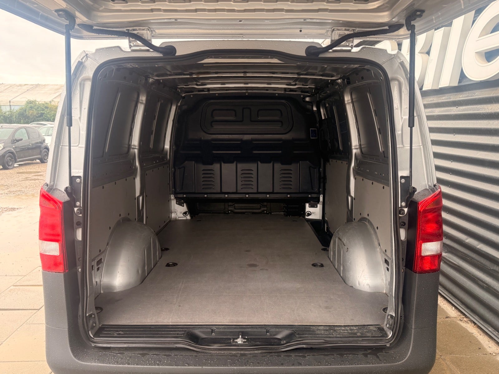 Billede af Mercedes Vito 114 2,0 CDi Complete aut. L RWD