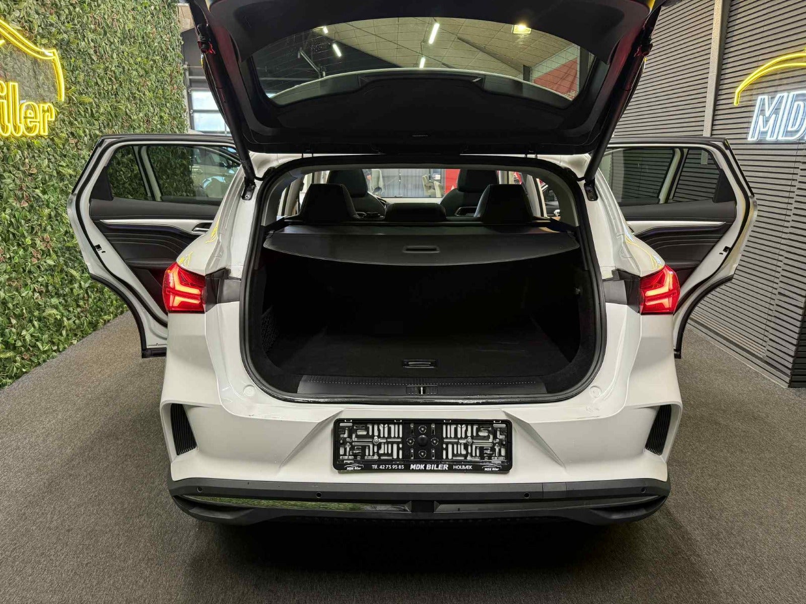 Billede af MG Marvel R Luxury