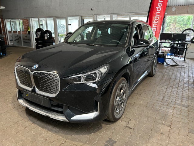 BMW iX1 eDrive20 X-Line