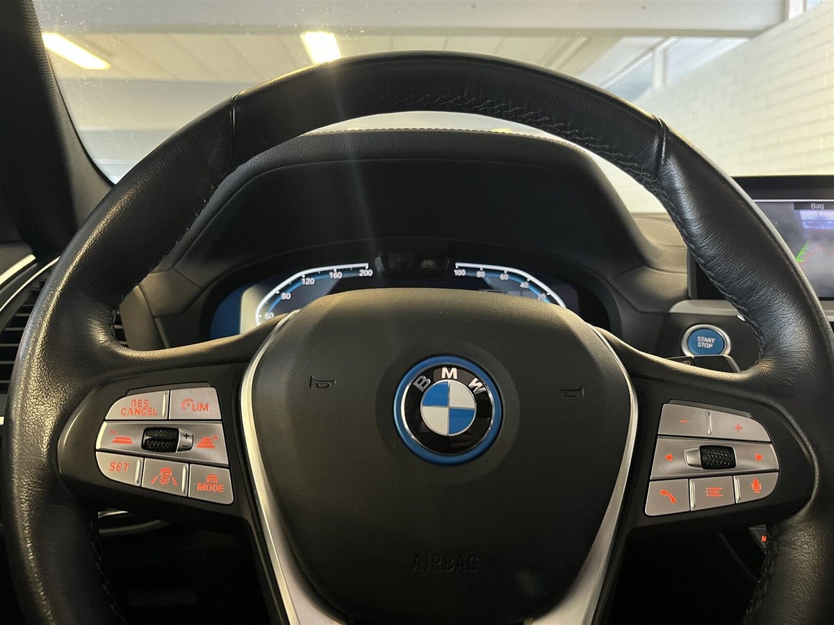 BMW iX3 Charged Plus billede 10