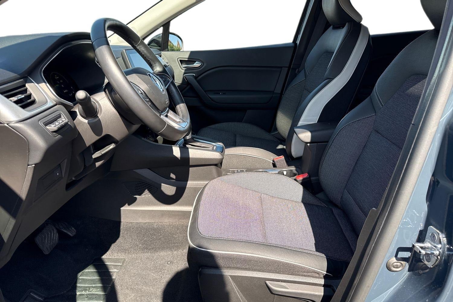 Billede af Renault Captur 1,6 E-Tech Intens