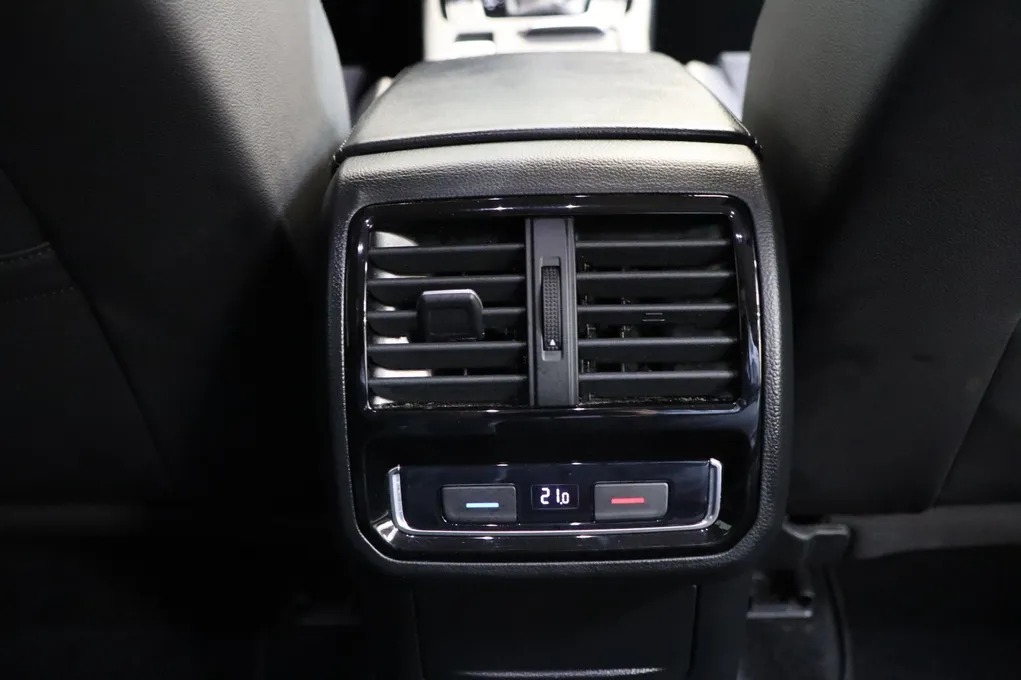 VW Passat GTE Highline+ Variant DSG