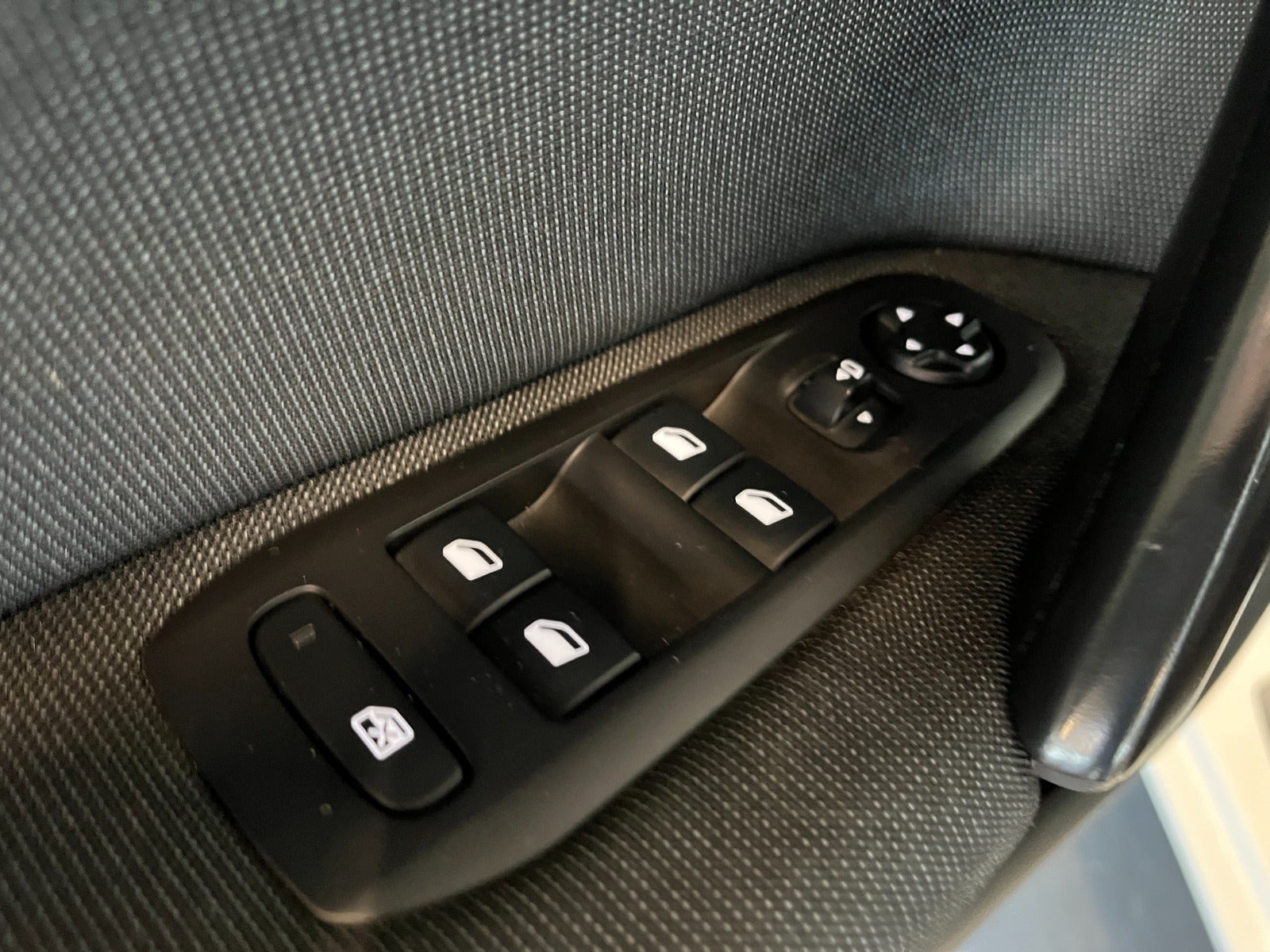Billede af Peugeot 308 1,6 BlueHDi 120 Allure Sky SW