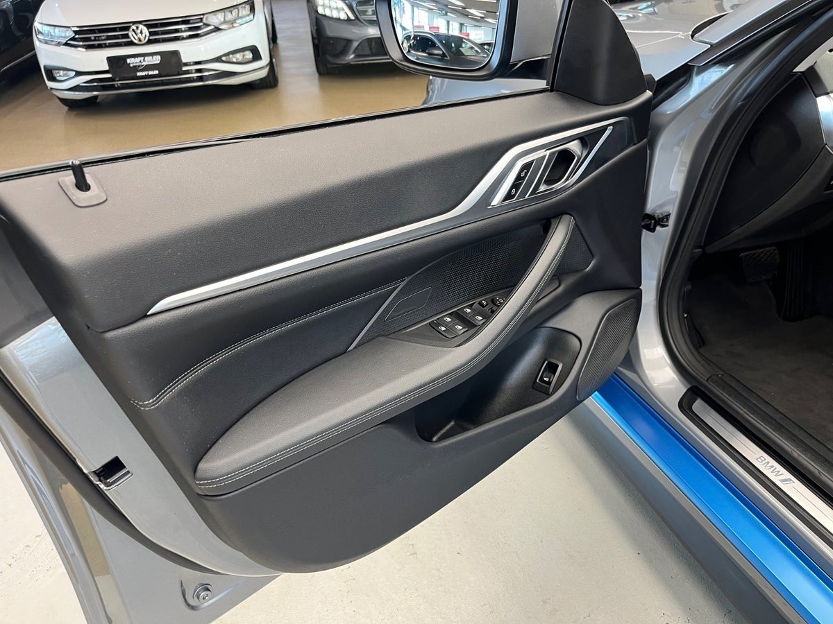 Billede af BMW i4  eDrive40