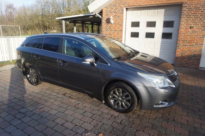 Toyota Avensis 1,8 VVT-i T2 Business stc. 5d