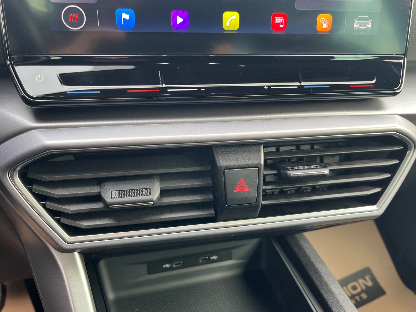 Billede af Seat Leon 1,5 eTSi 150 FR Sportstourer DSG