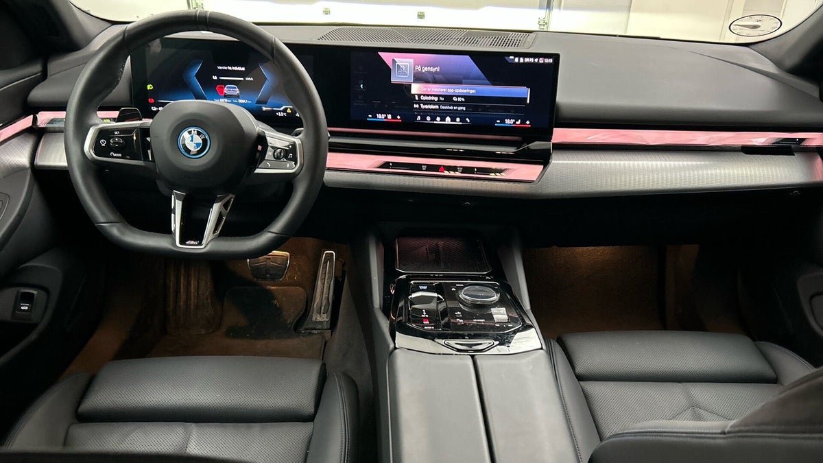 BMW i5 eDrive40 Touring M-Sport billede 6