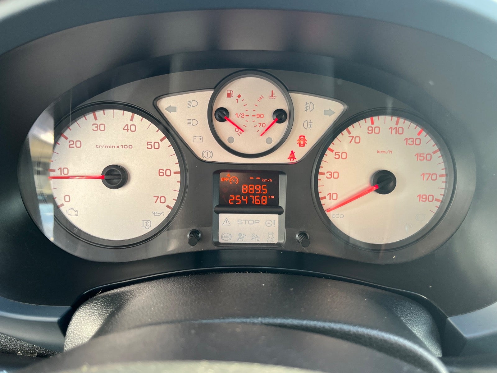 Billede af Peugeot Partner Tepee 1,6 e-HDi 92 Active