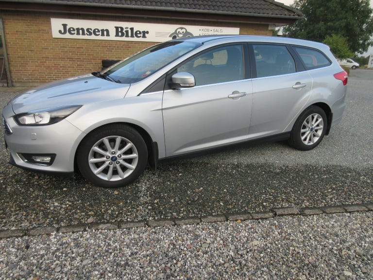 Ford Focus SCTi 125 Titanium stc.