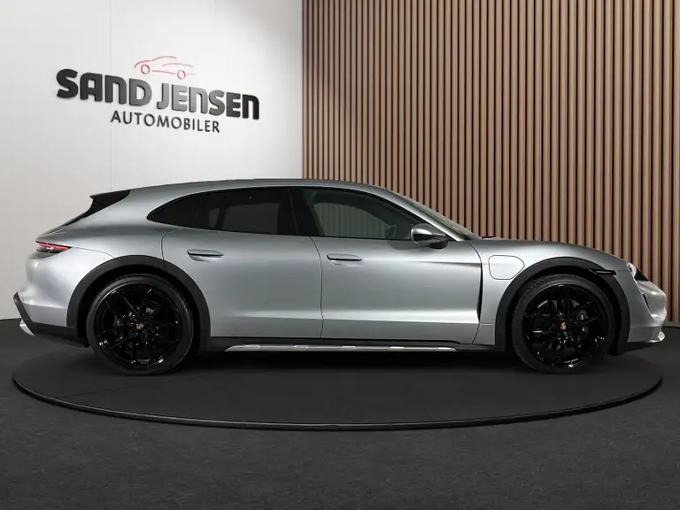 Porsche Taycan 4 Performance+ Cross Turismo