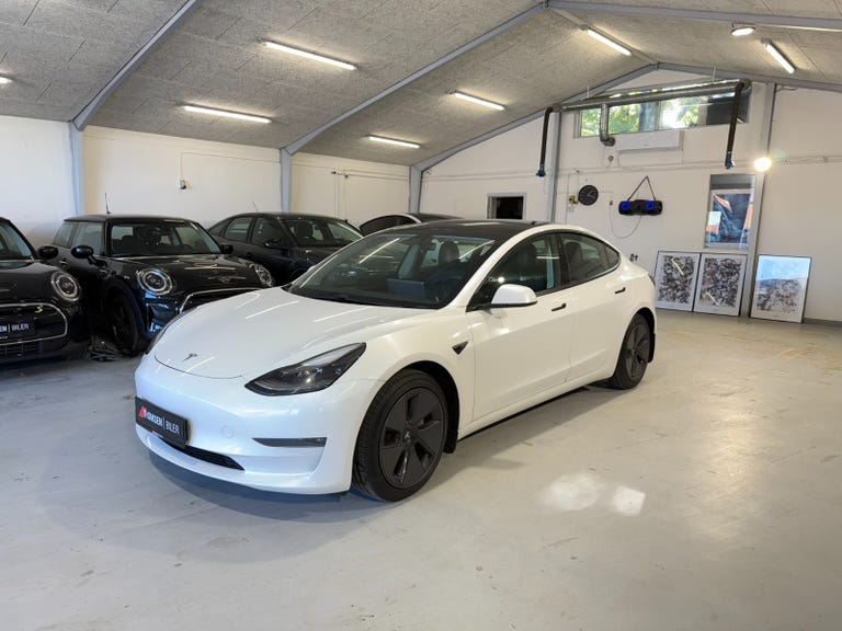 Tesla Model 3 Long Range AWD