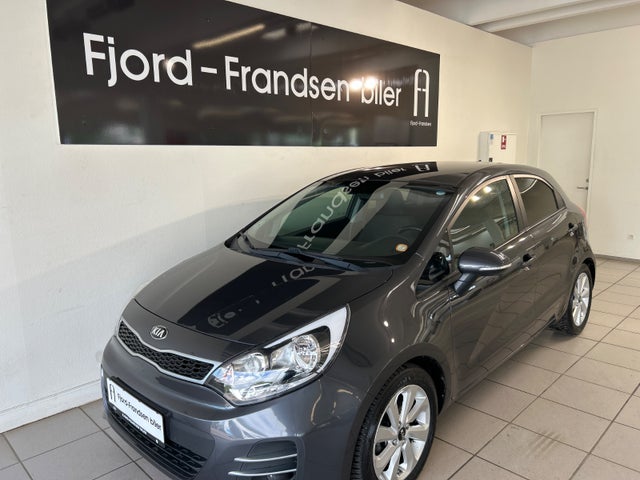 Kia Rio CVVT Attraction