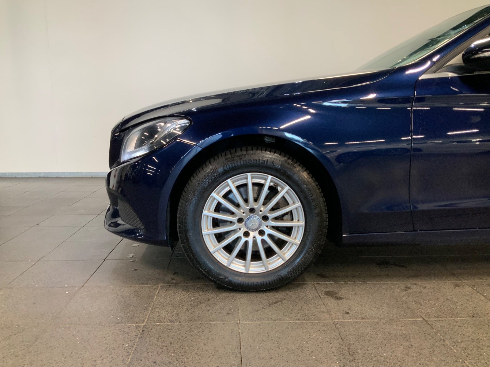 Mercedes-Benz C 200 (3/8)
