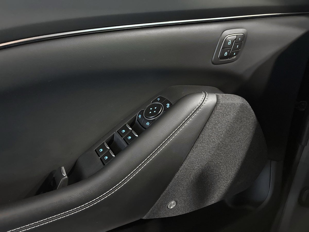 Ford Mustang Mach-E Standard Range billede 15