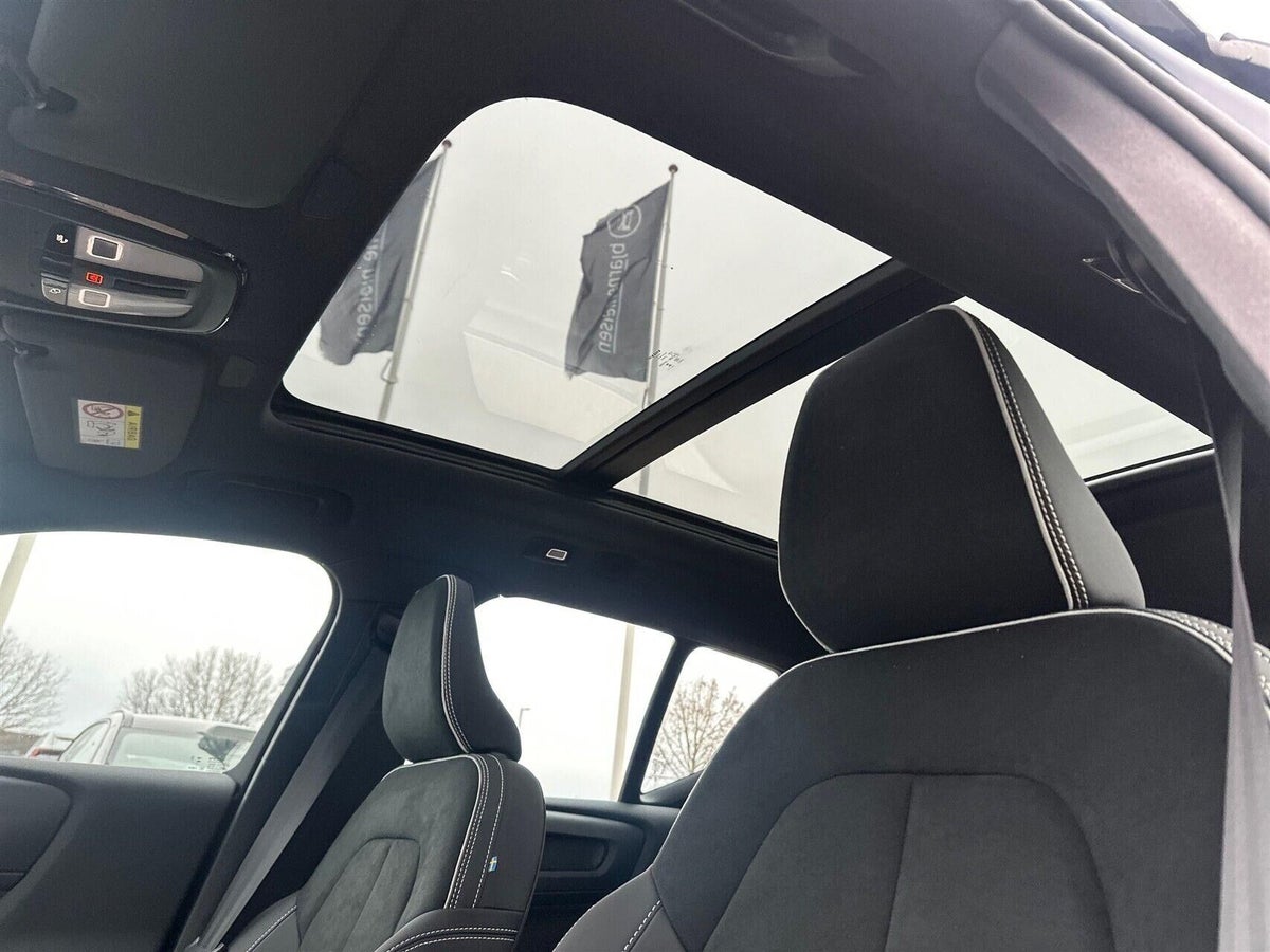 Volvo EX40 Extended Range Black Edition Excess billede 21