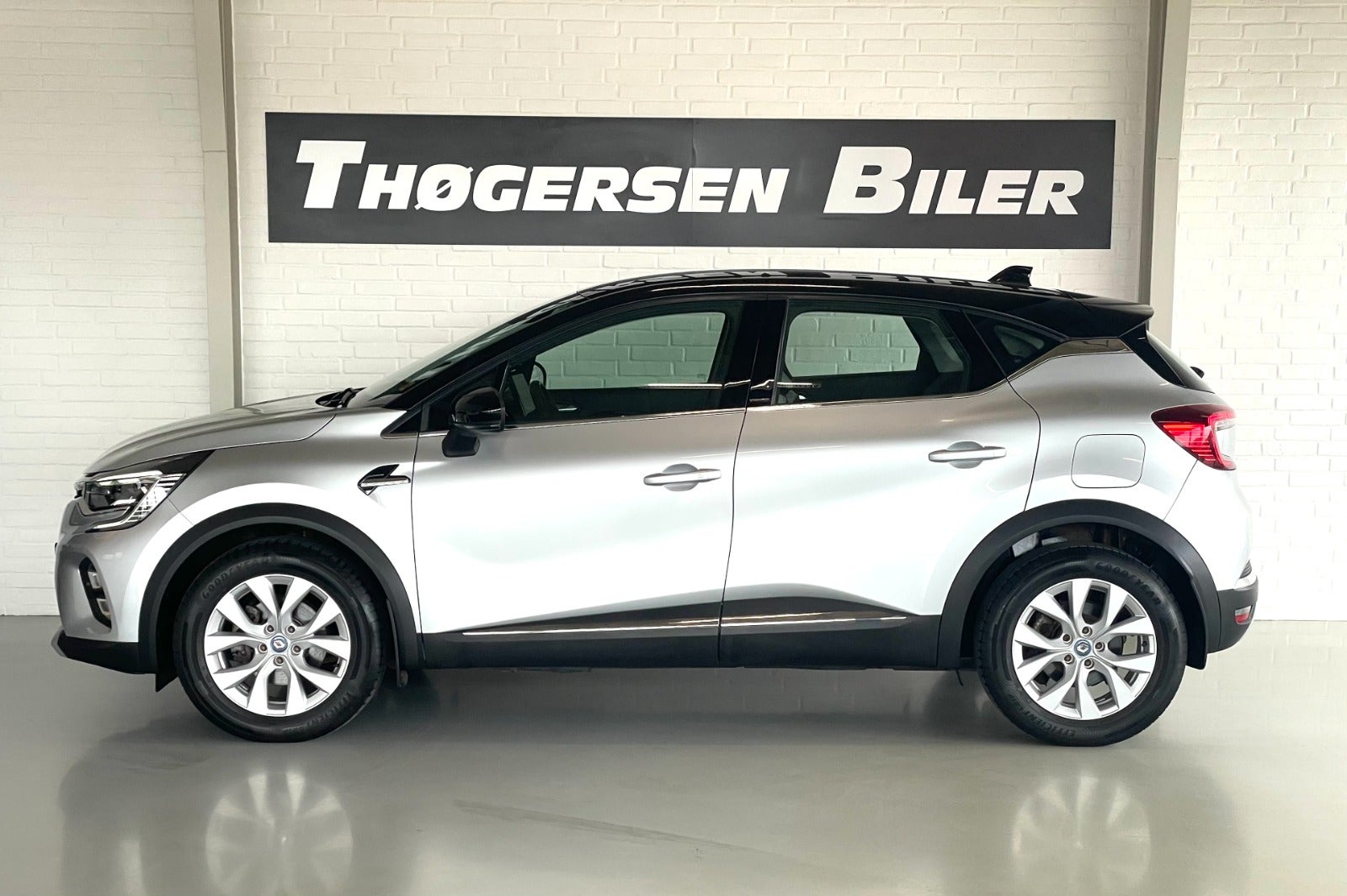 Billede af Renault Captur 1,6 E-Tech Intens