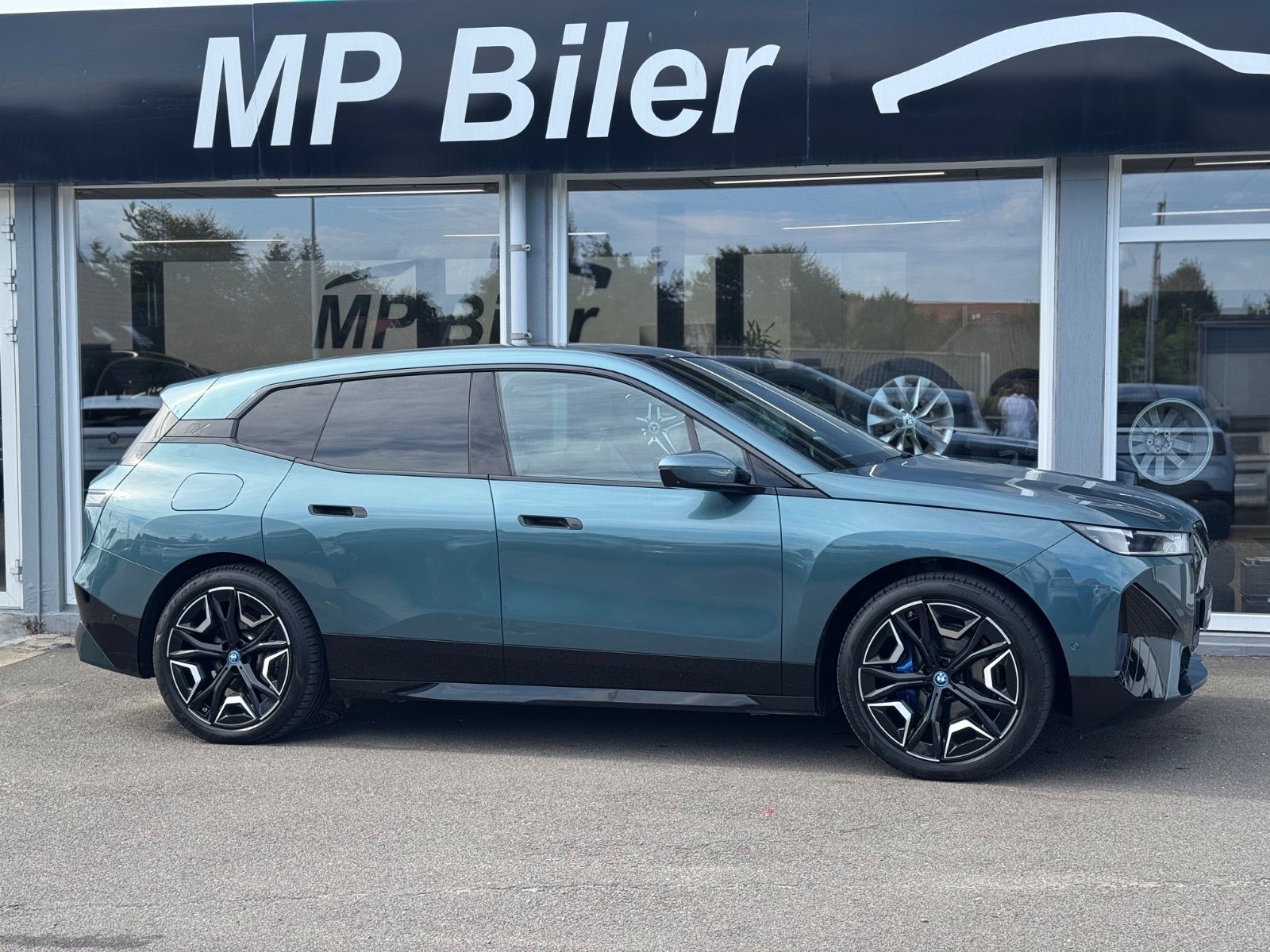 Billede af BMW iX xDrive40 Sport