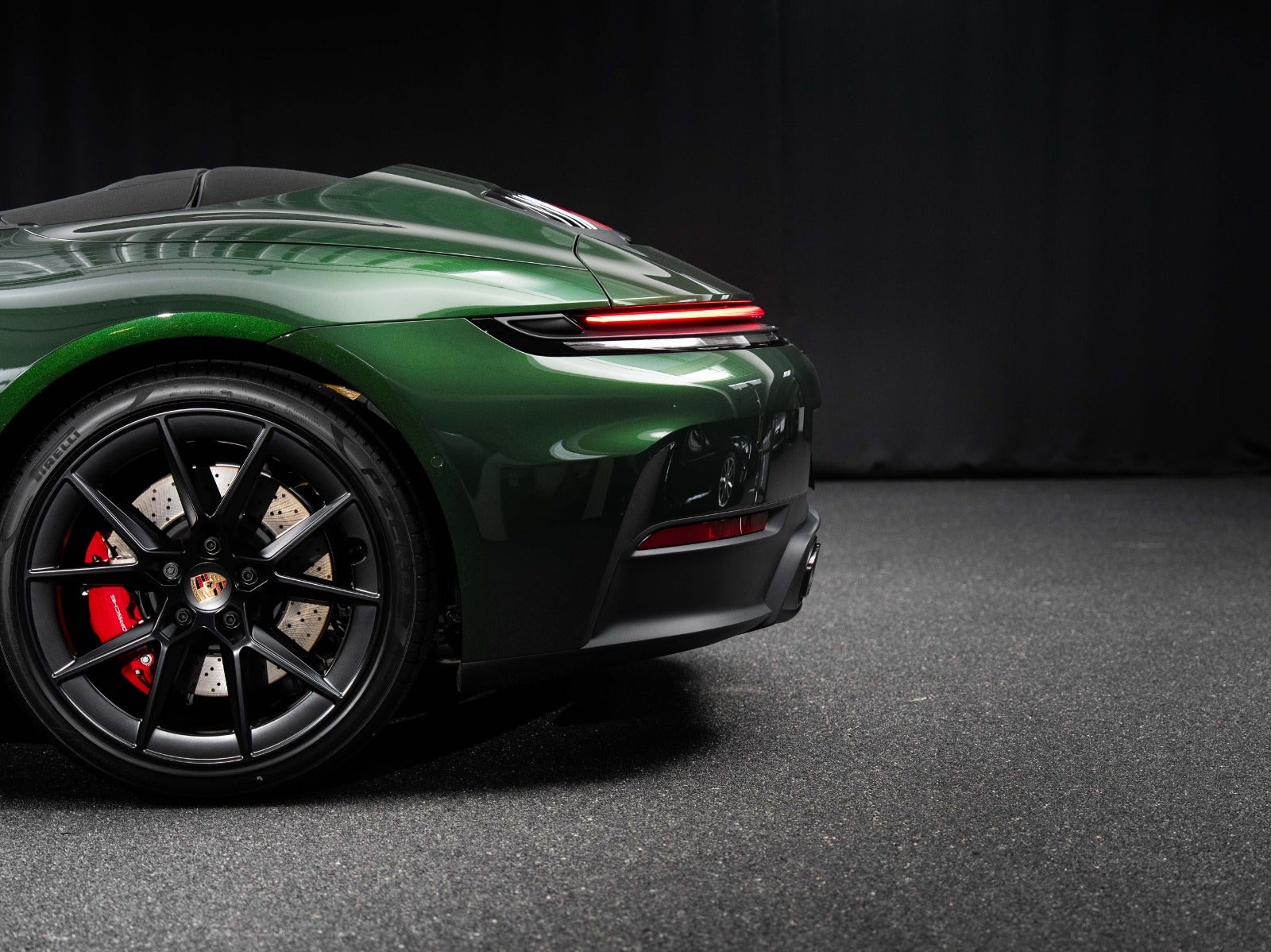 Gallery image 5 of 18