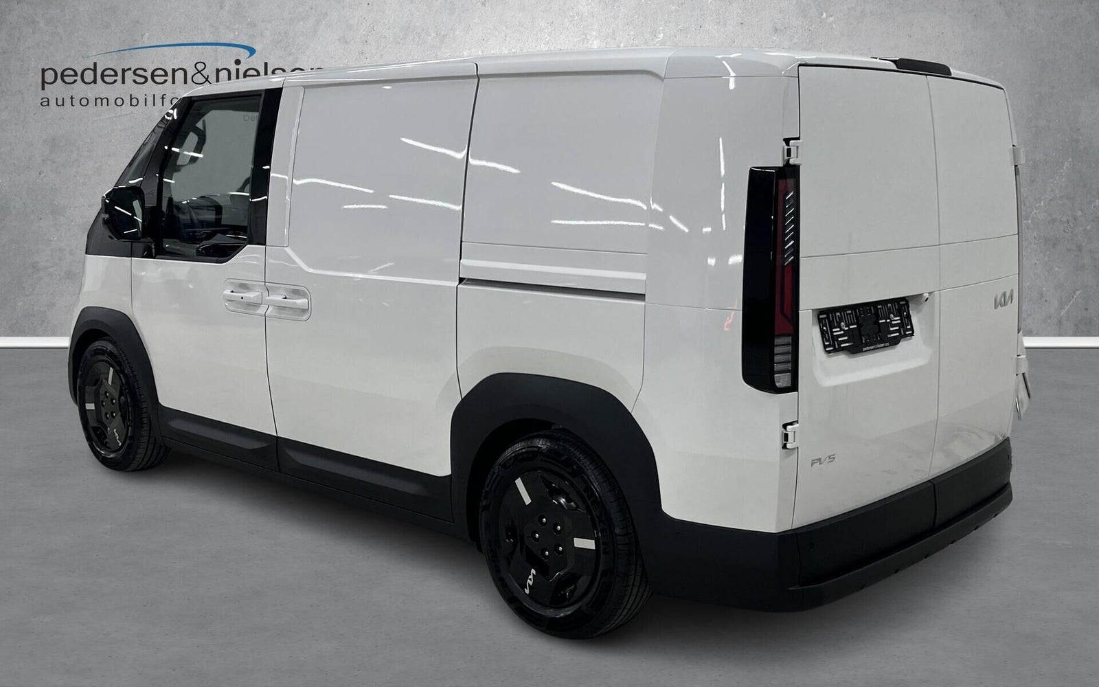 Kia PV5 Long Range Work Pro