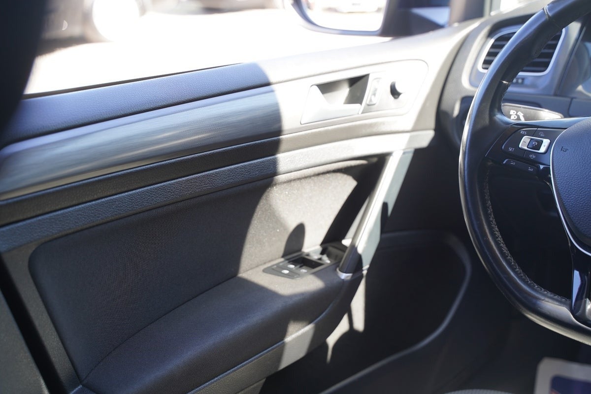 Billede af VW Golf VII 2,0 TDi 150 Comfortline Connect Variant DSG Van
