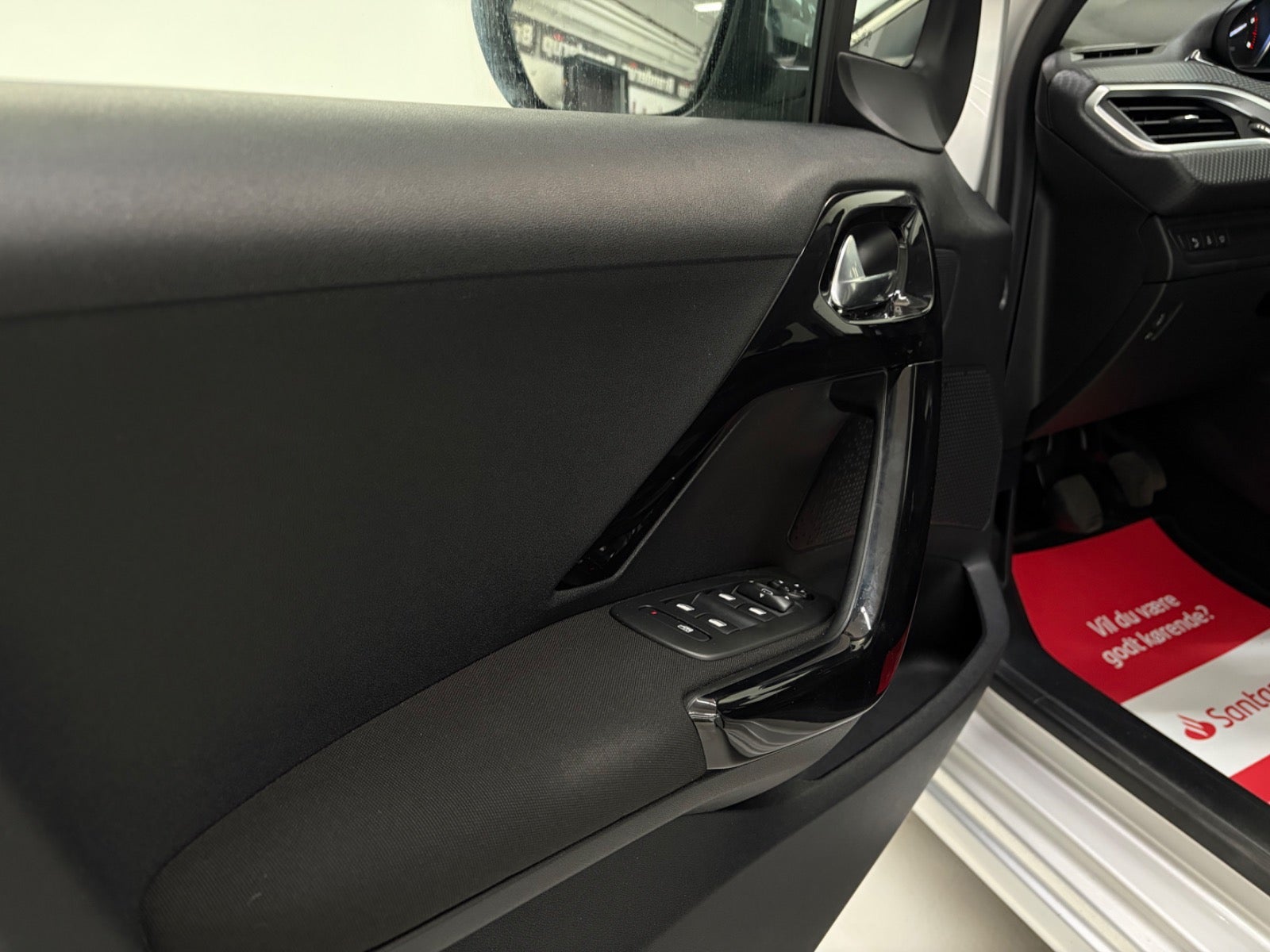 Billede af Peugeot 208 1,6 BlueHDi 100 Active