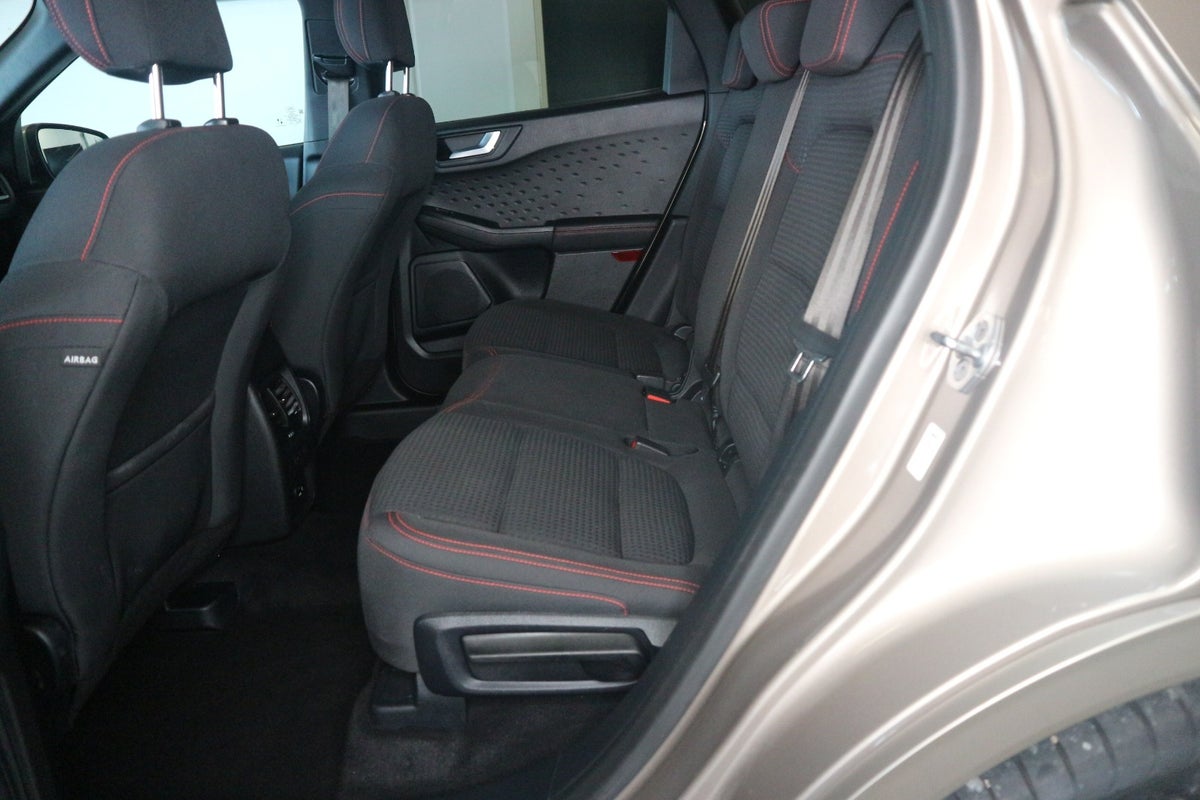 Ford Kuga PHEV ST-Line CVT