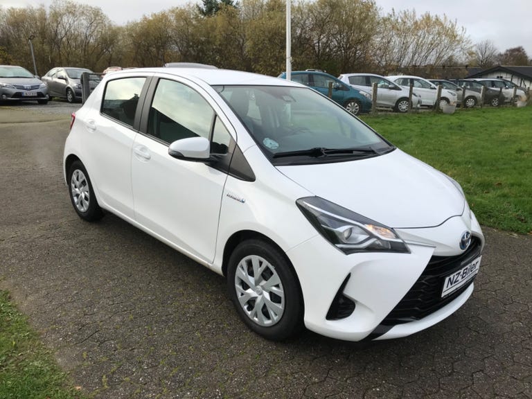 Toyota Yaris Hybrid H2 e-CVT