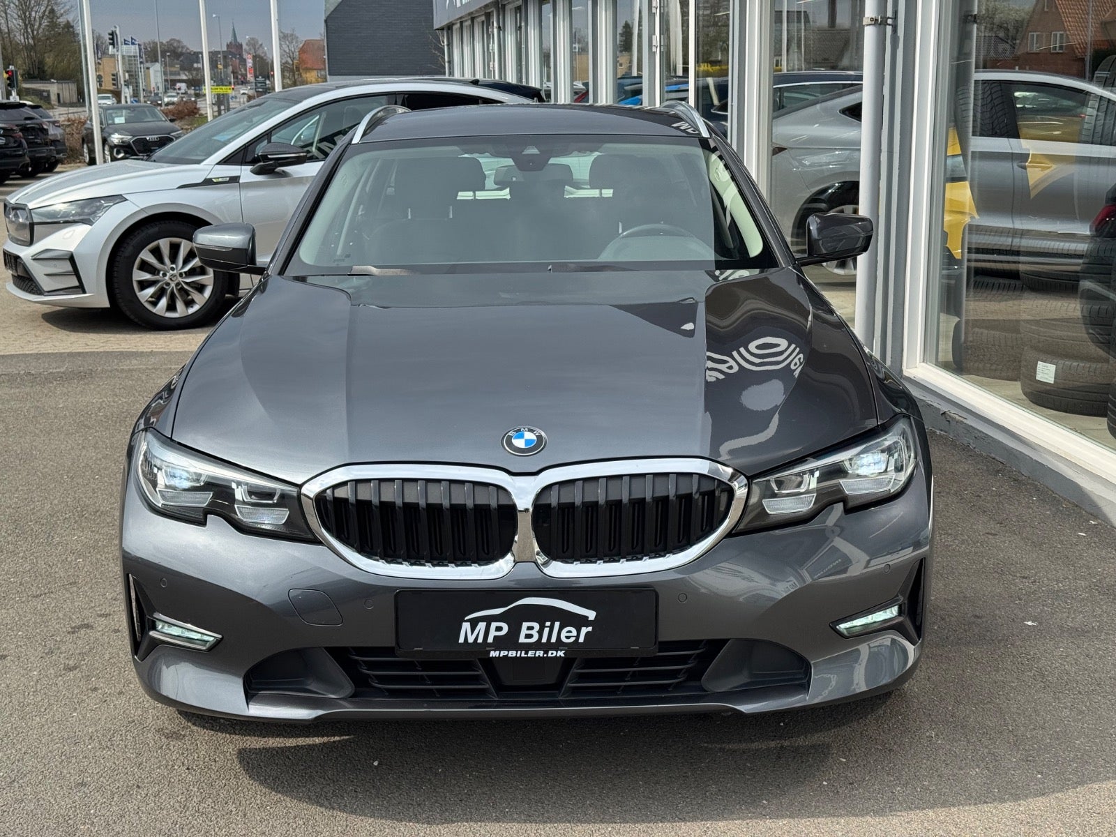 Billede af BMW 320d 2,0 Touring Connected aut.