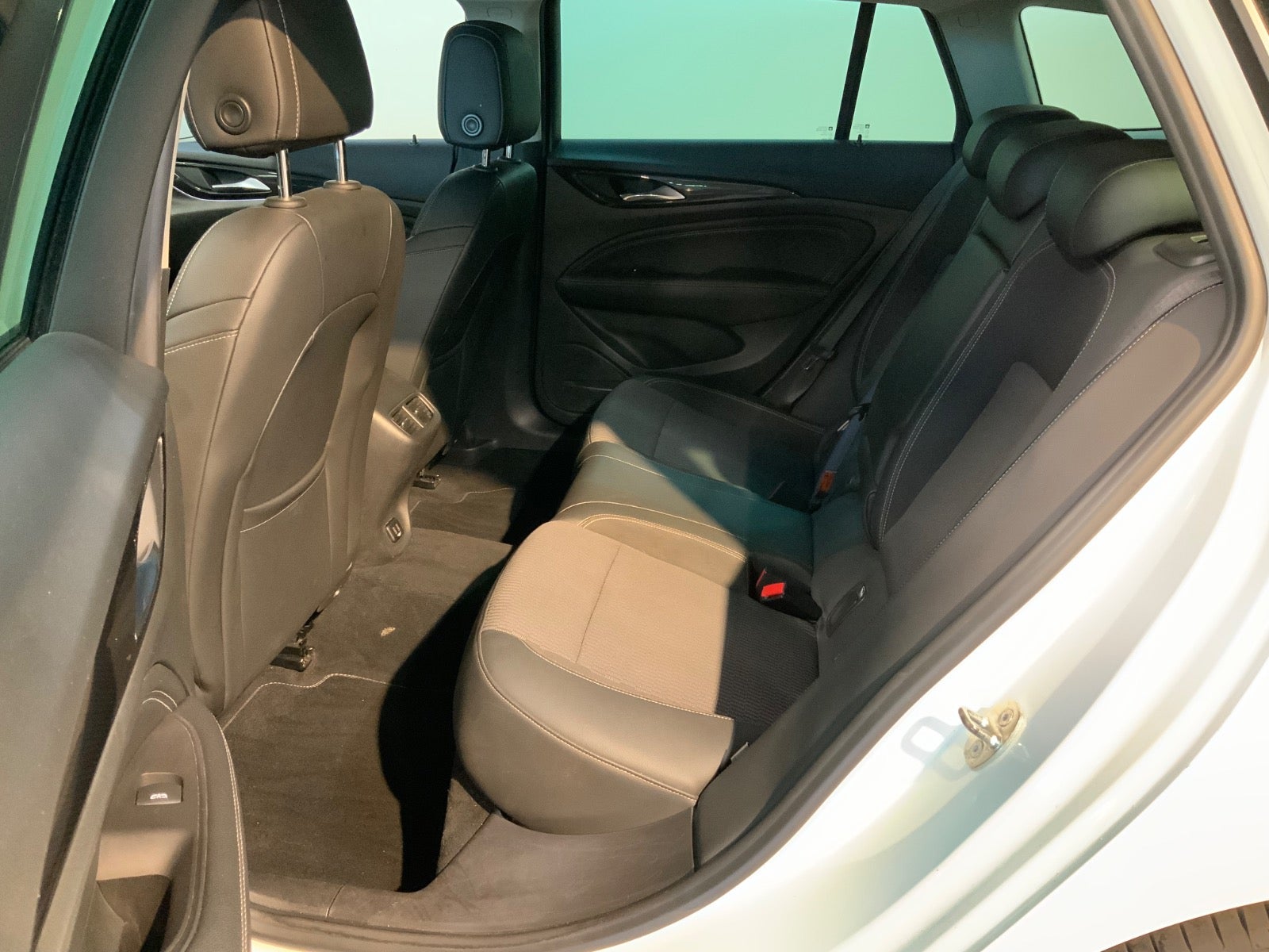 Opel Insignia (6/8)