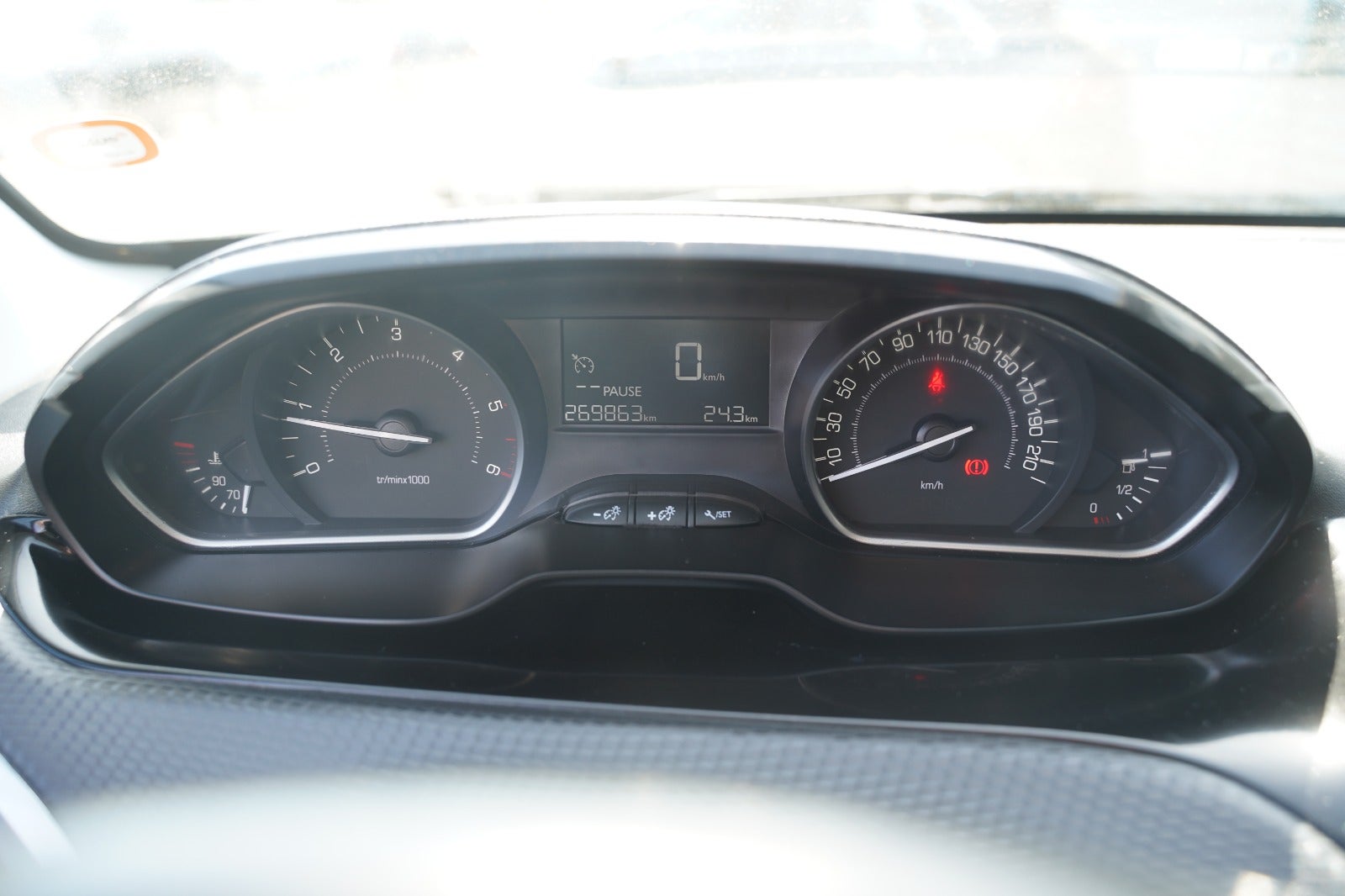 Billede af Peugeot 208 1,6 BlueHDi 100 Allure