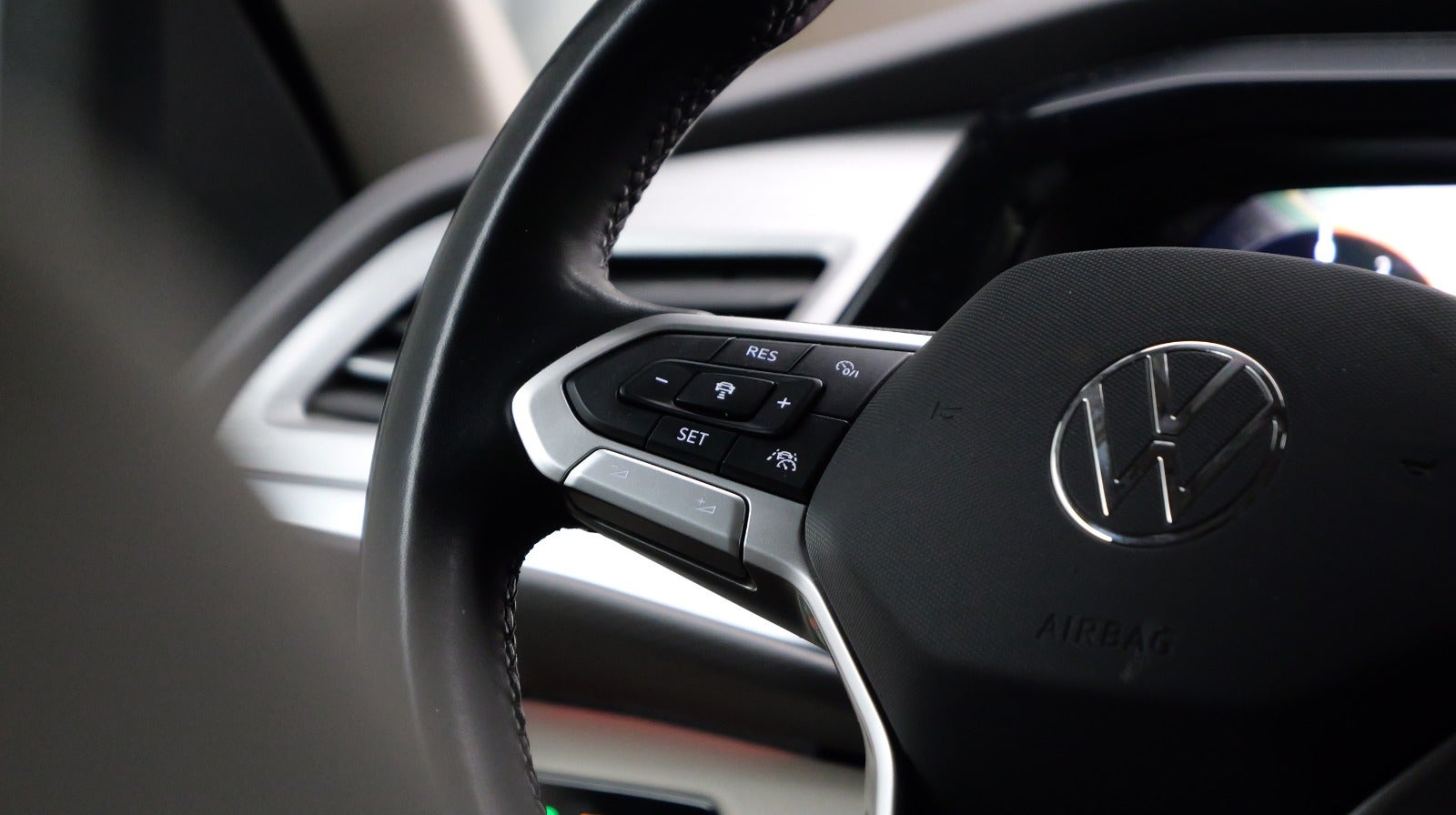 VW Multivan eHybrid Style DSG lang