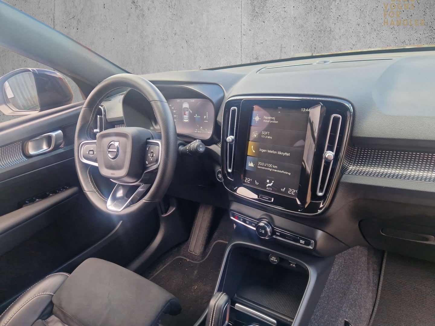 Billede af Volvo XC40 1,5 T5 ReCharge R-Design aut. Van