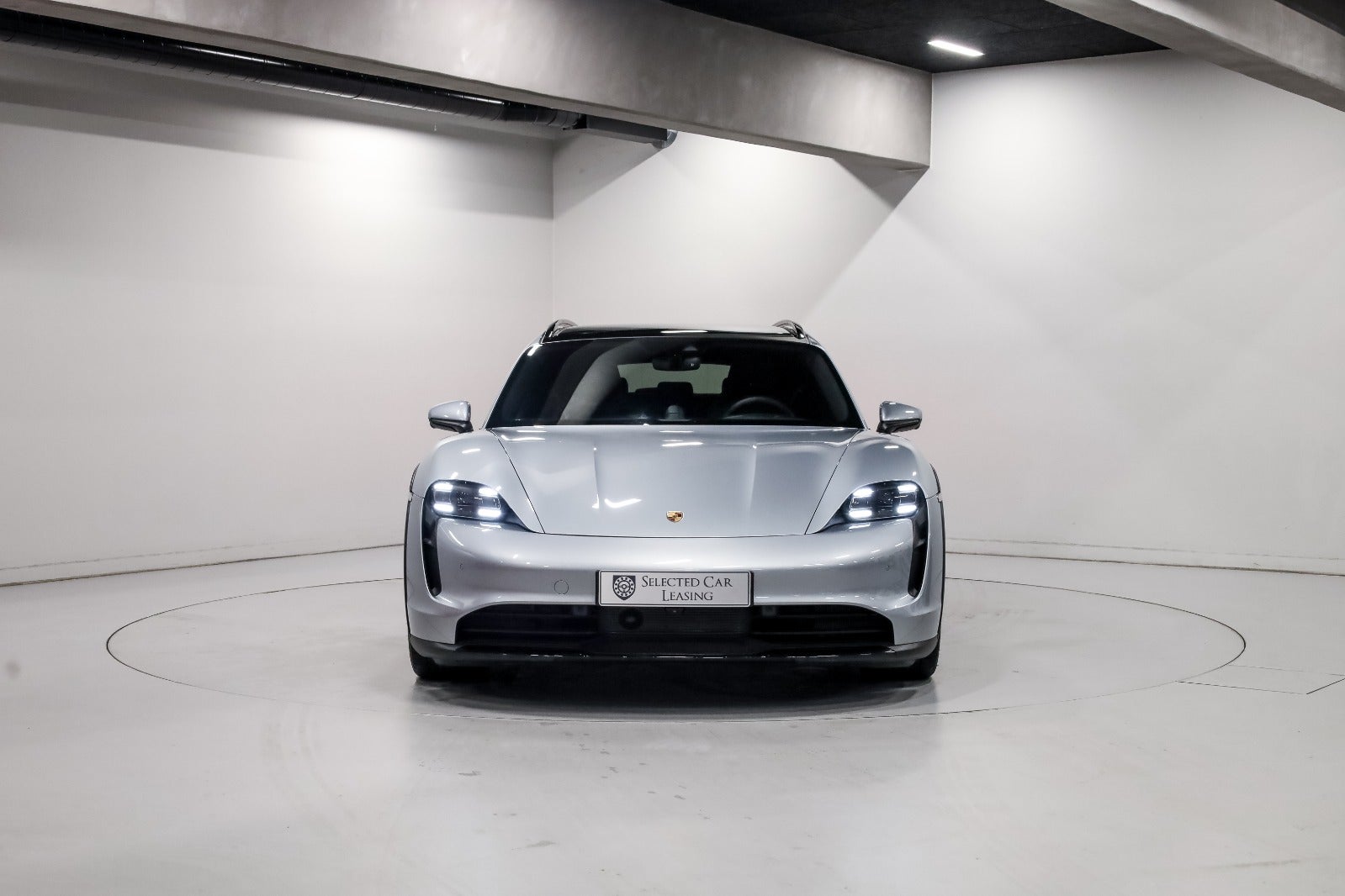 Porsche Taycan 4 Performance+ Cross Turismo