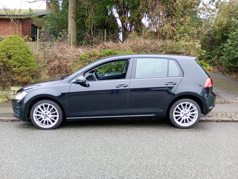 VW Golf VII TSi 125 Trendline DSG BMT