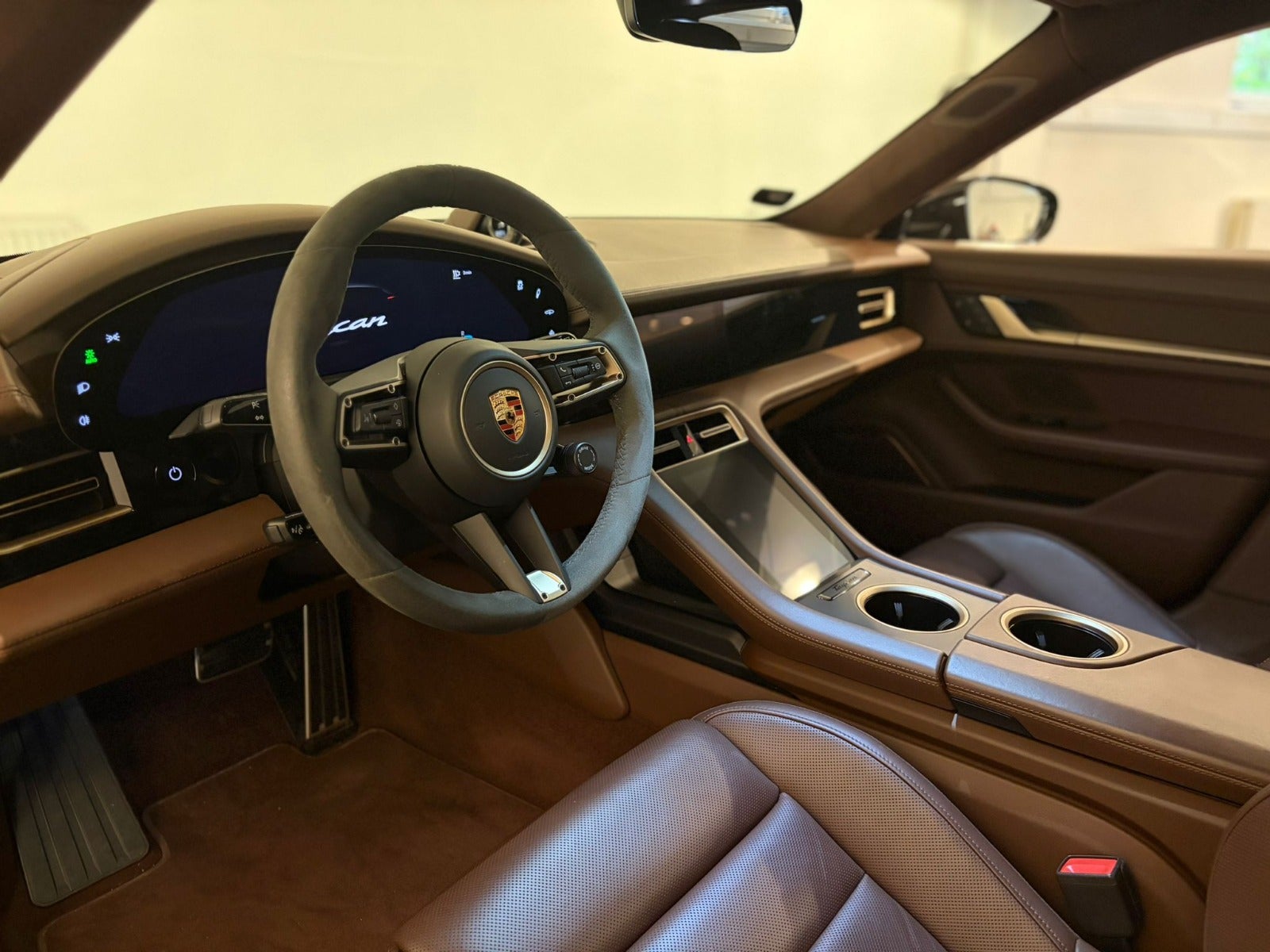 Porsche – Taycan GTS