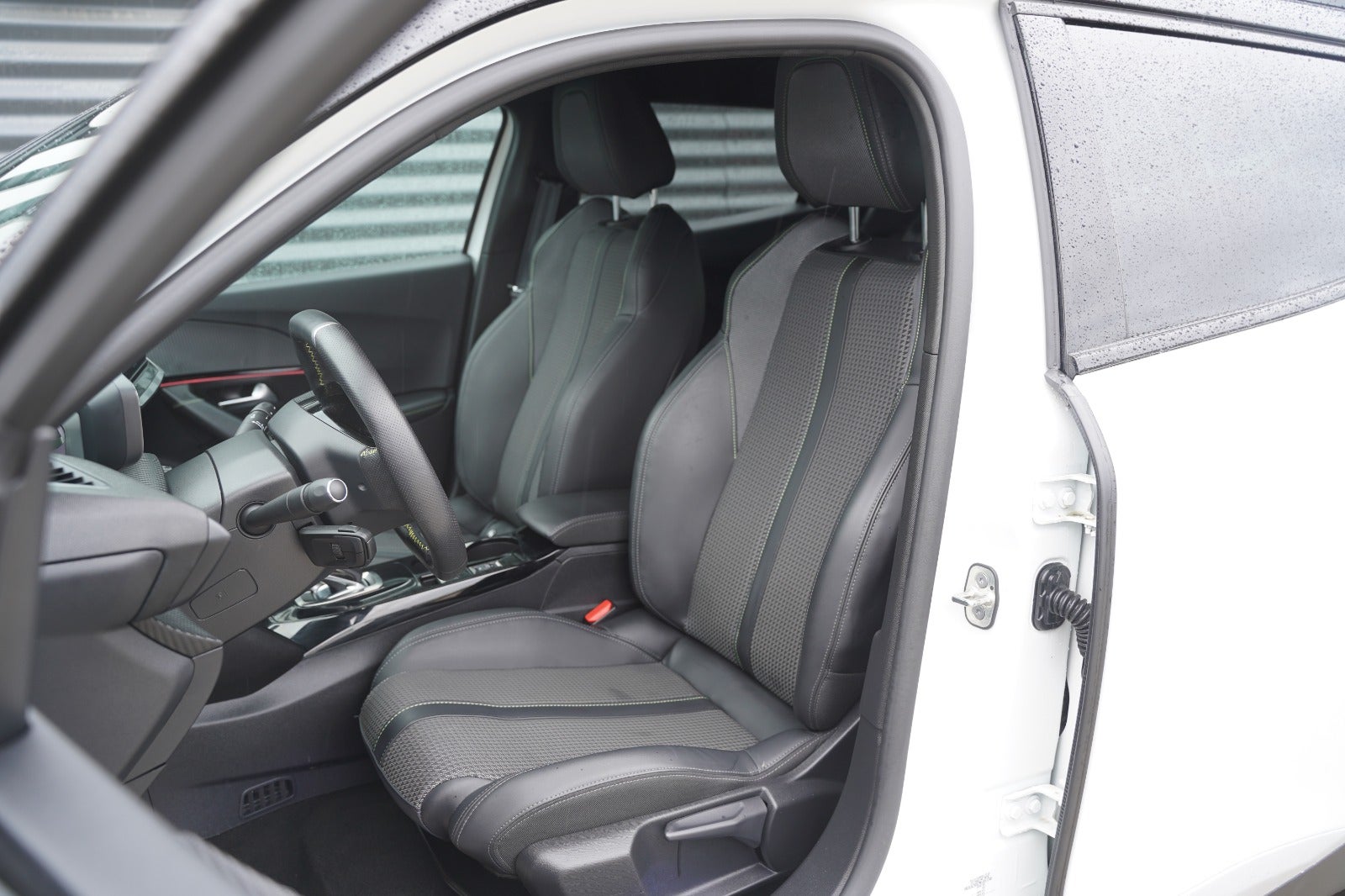 Billede af Peugeot e-2008 50 GT