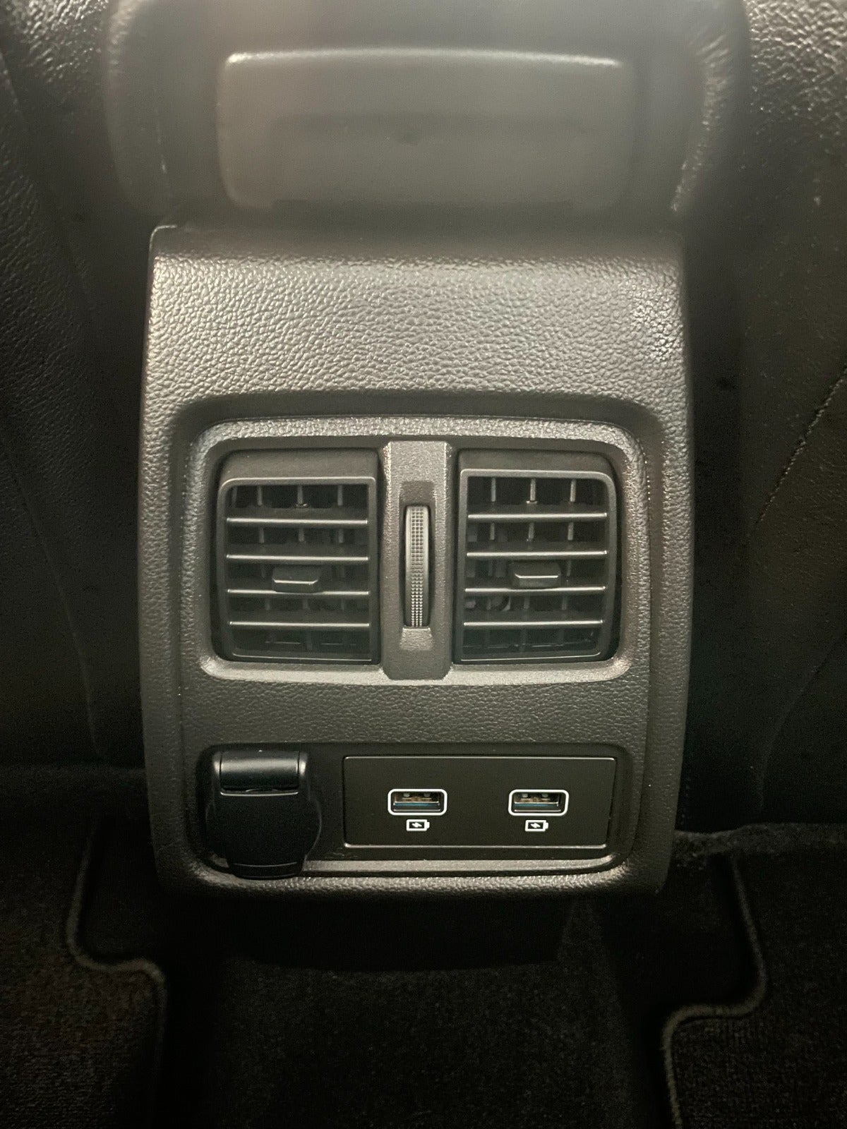 Billede af Renault Captur 1,6 E-Tech Intens