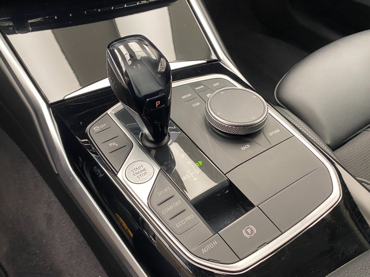 Billede af BMW 320d 2,0 Touring Sport Line aut.