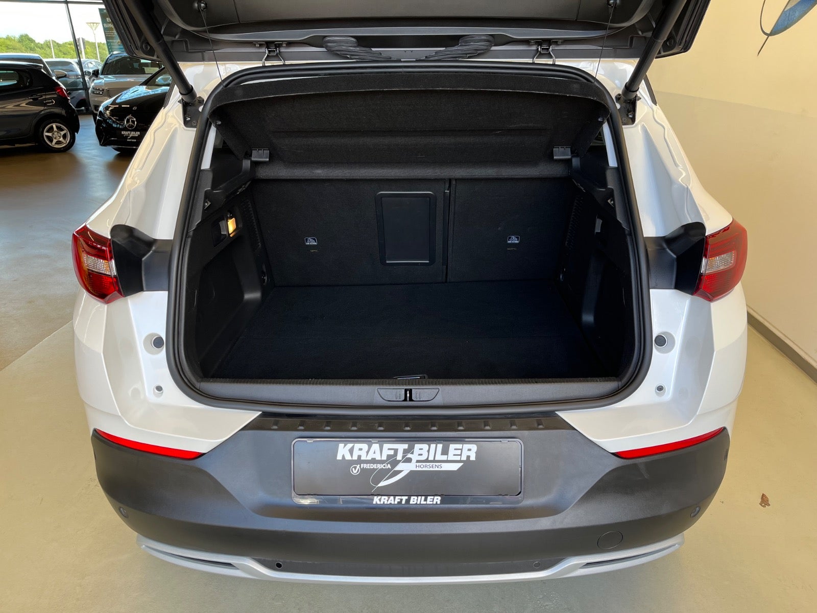 Billede af Opel Grandland X 1,6 Hybrid Innovation aut.